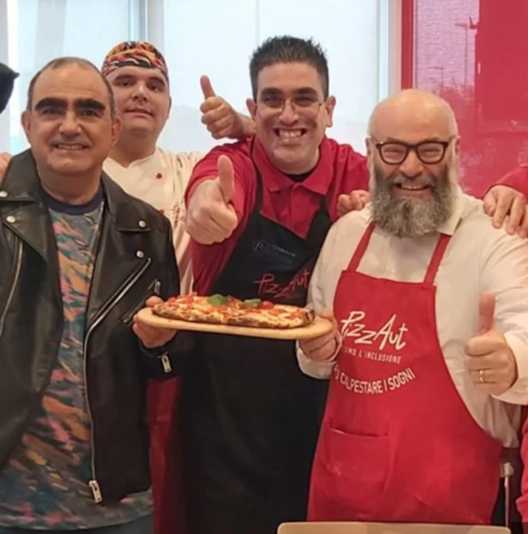 Nico Acampora, i ragazzi che lavorano da PizzAut ed Elio